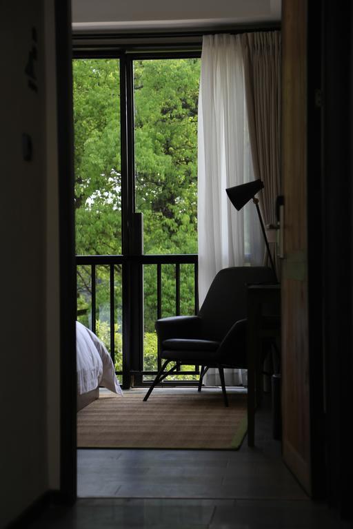 Yinling Seclusive Genealand Guest House Hangzhou Exterior photo